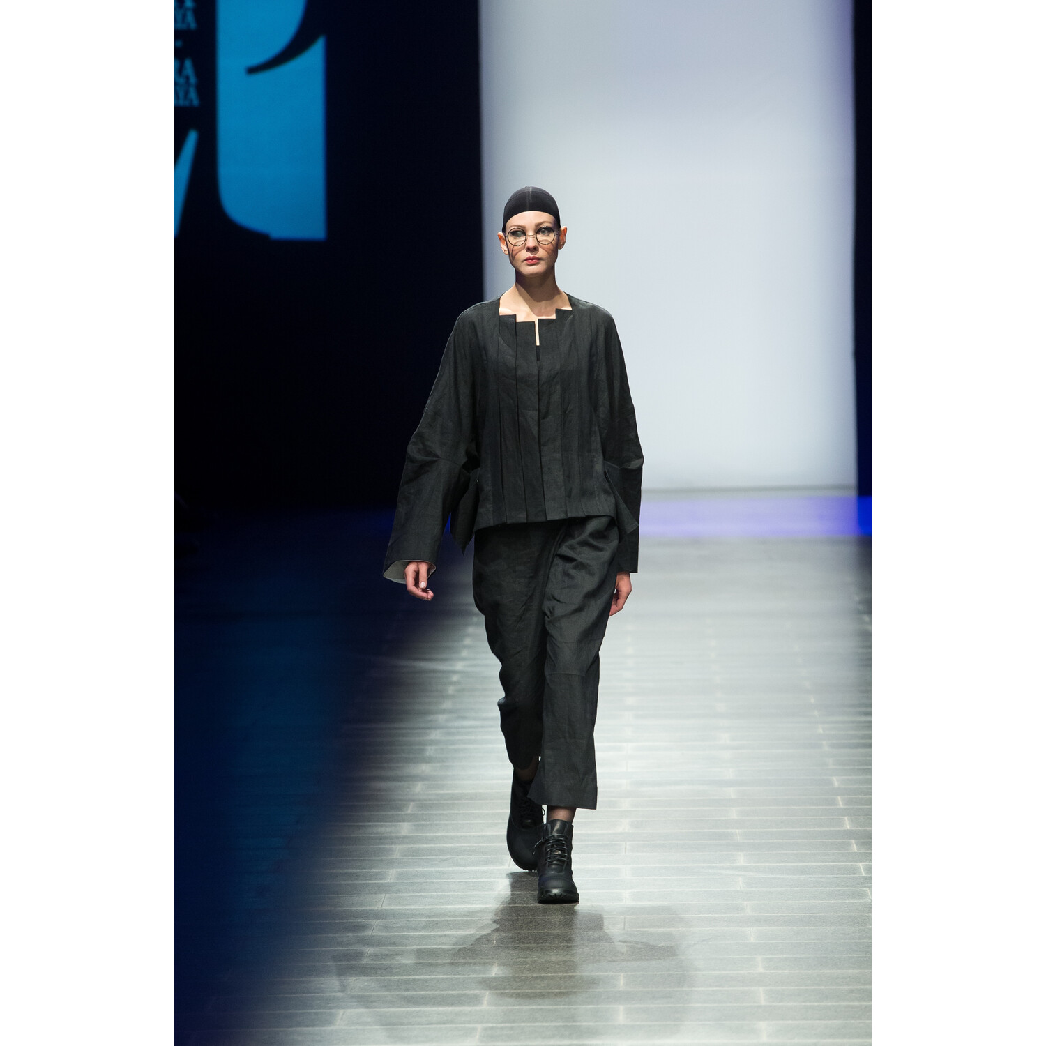Фото Larissa Pogoretskaya SPRING 2018 READY-TO-WEAR Лариса Погорецкая весна- лето 2018 Санкт Петербург MBFDays
